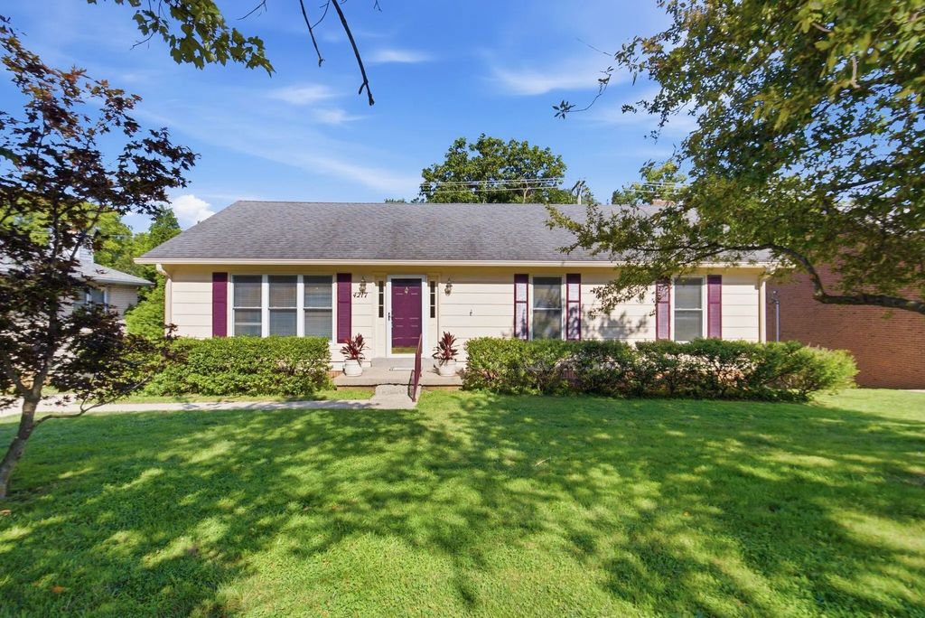 4217 Forsythe Drive, Lexington