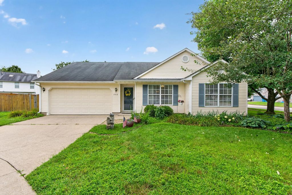 2908 Green Pine Court, Lexington
