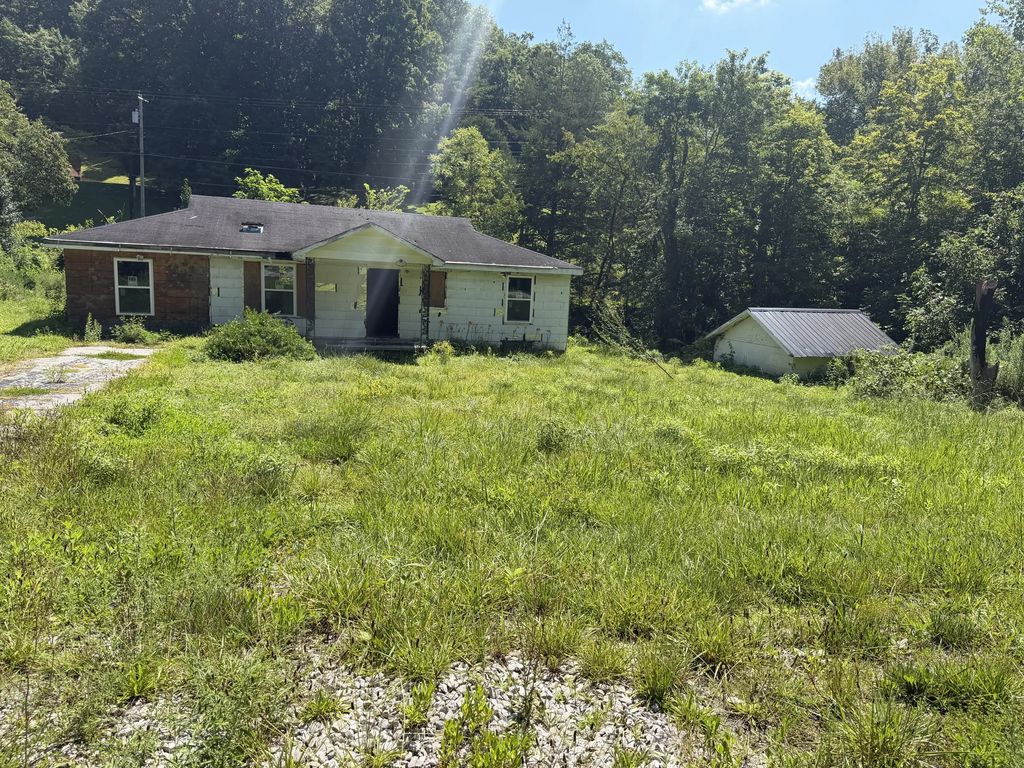 6733 S Wilderness Road, Mt Vernon
