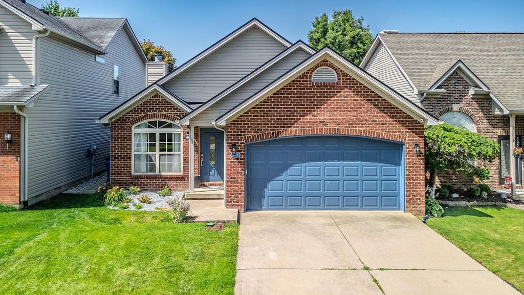 3112 Many Oaks Park, Lexington
