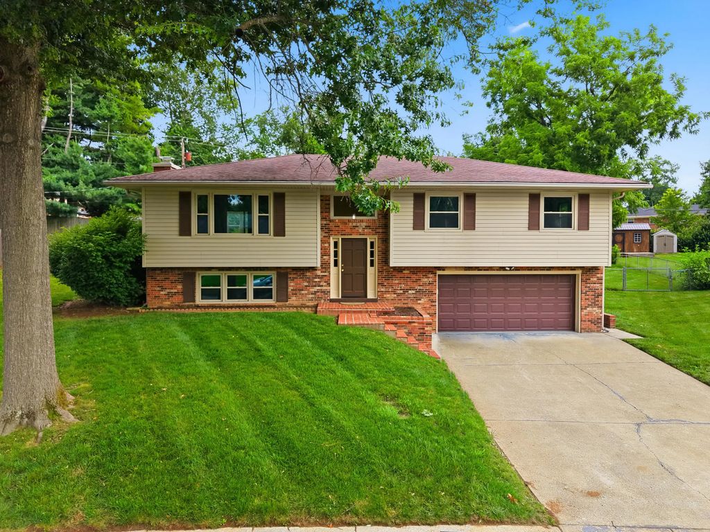 3409 Fraserdale Drive, Lexington