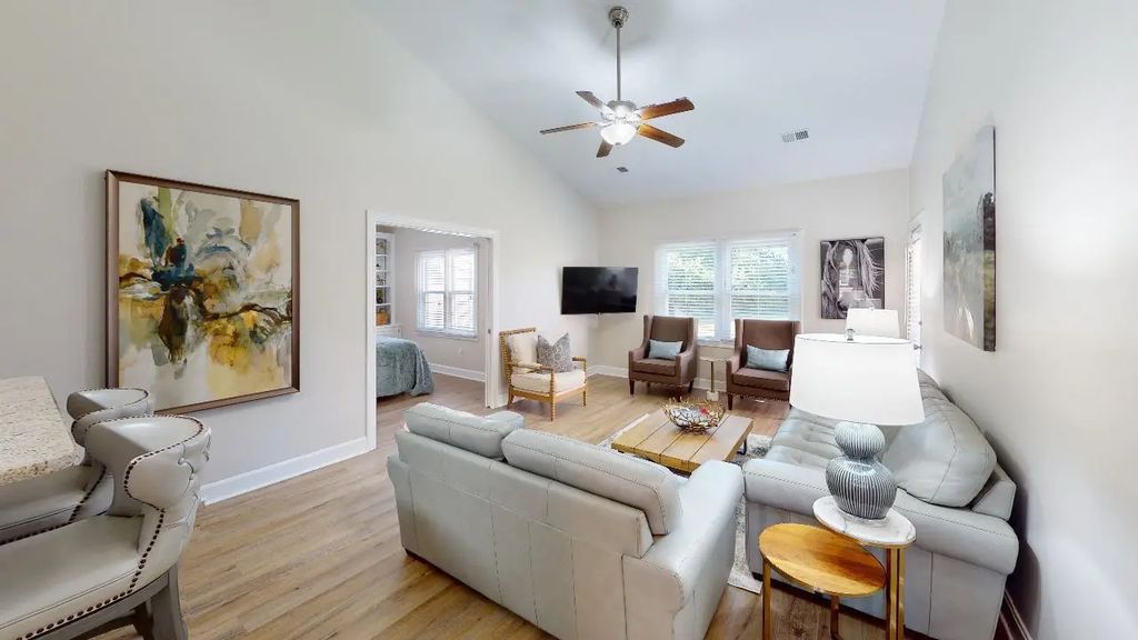 3529 Cave Hill Place, Lexington