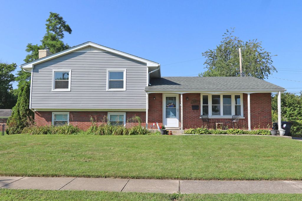 2152 Garden Springs Drive, Lexington