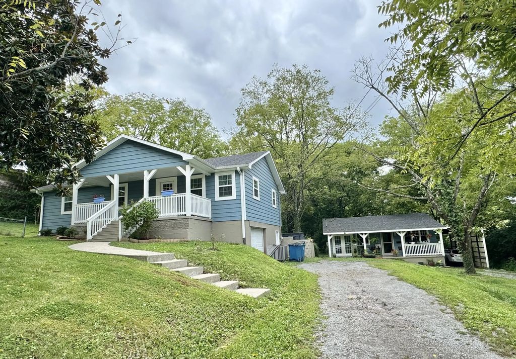 719 Gose Pike, Danville
