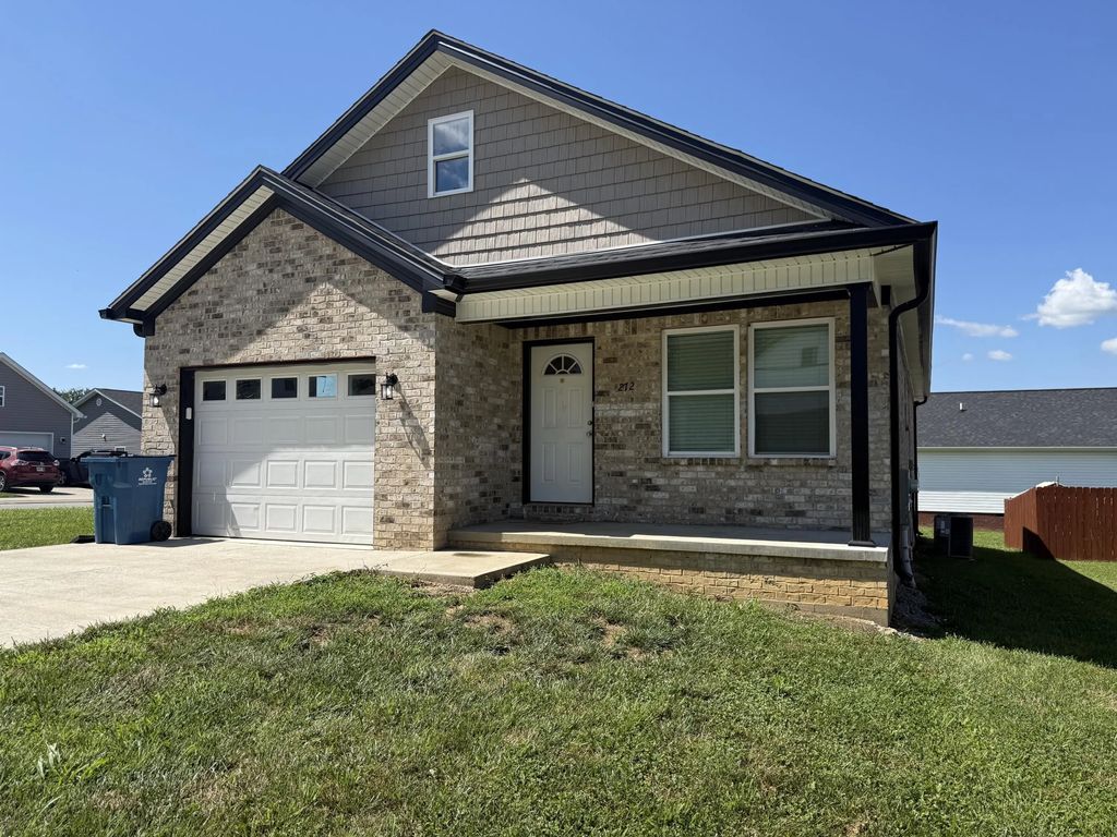 272 Pinehurst Way, Harrodsburg