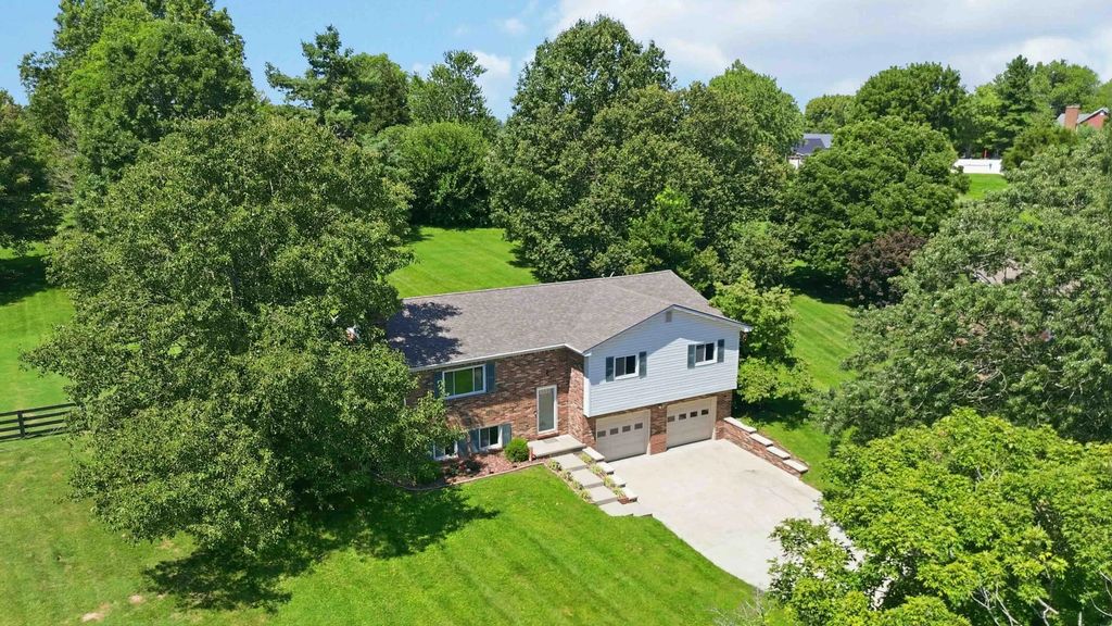 405 Riva Ridge Road, Richmond