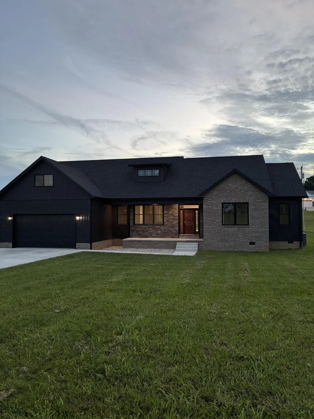 911 Milward Drive, Harrodsburg