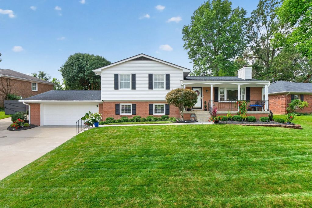 916 Edgewater Drive, Lexington