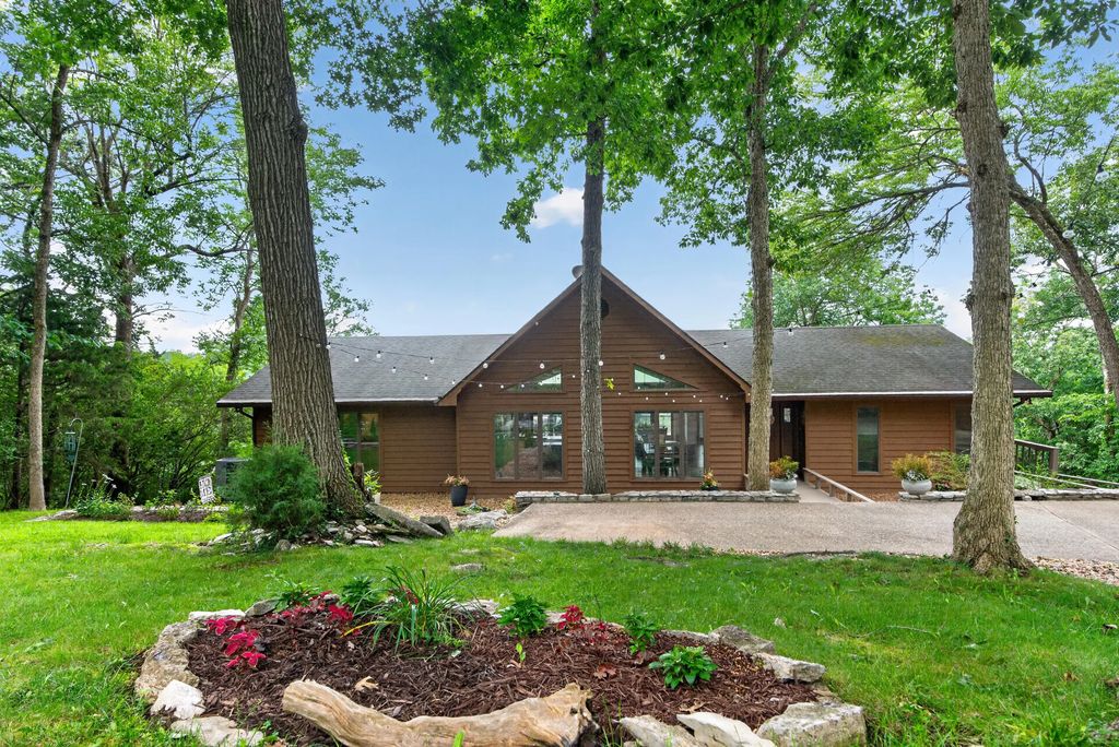 299 Scenic View Road, Lancaster