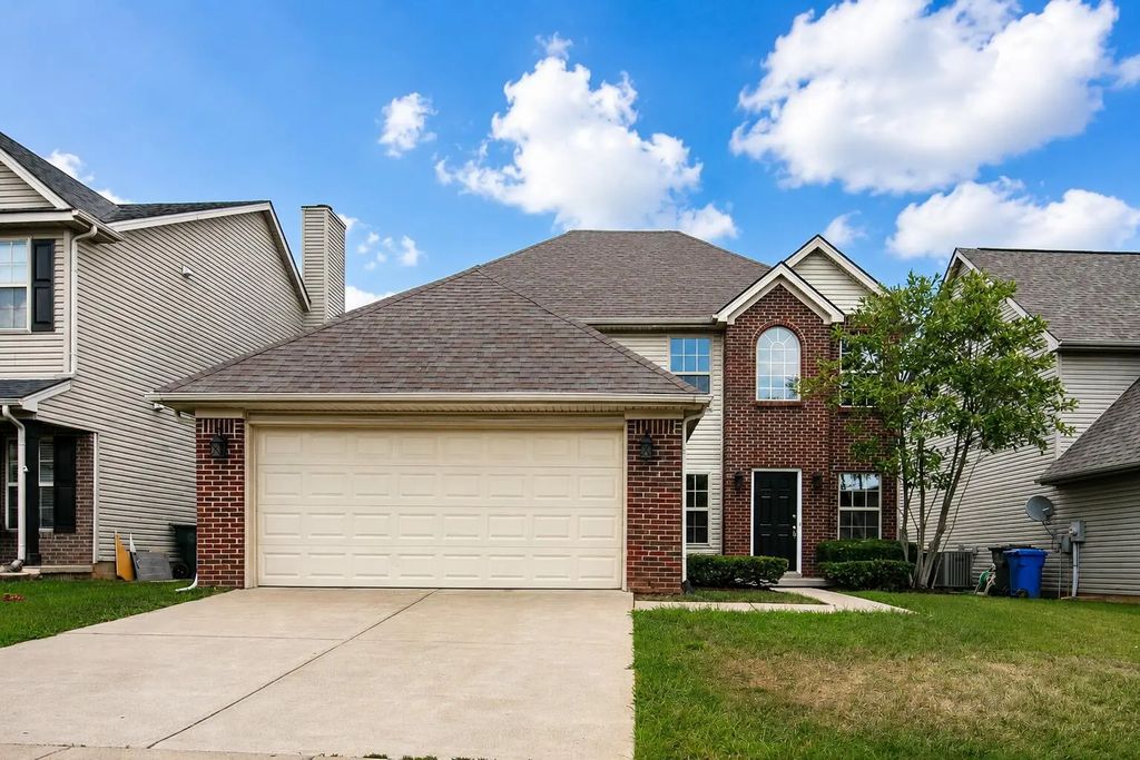 565 Wellington Gardens Drive, Lexington