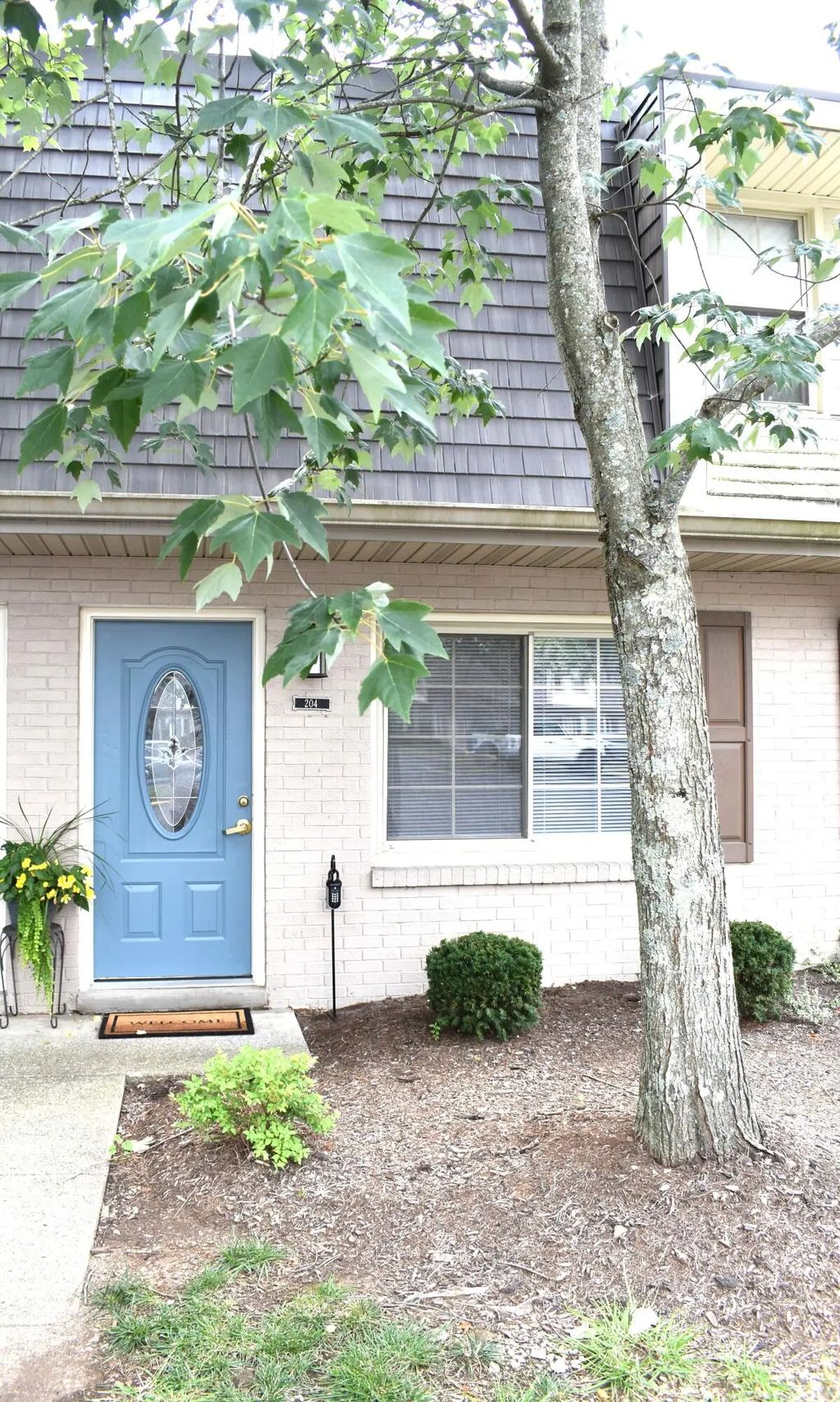 204 Regency Point Path, Lexington