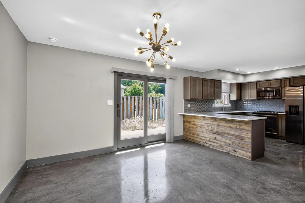 3122 Kirklevington Drive, Lexington