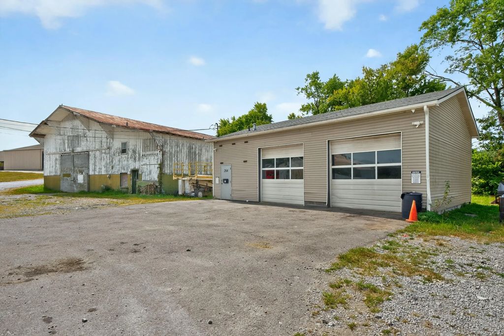 260-264 Four Mile Road, Richmond