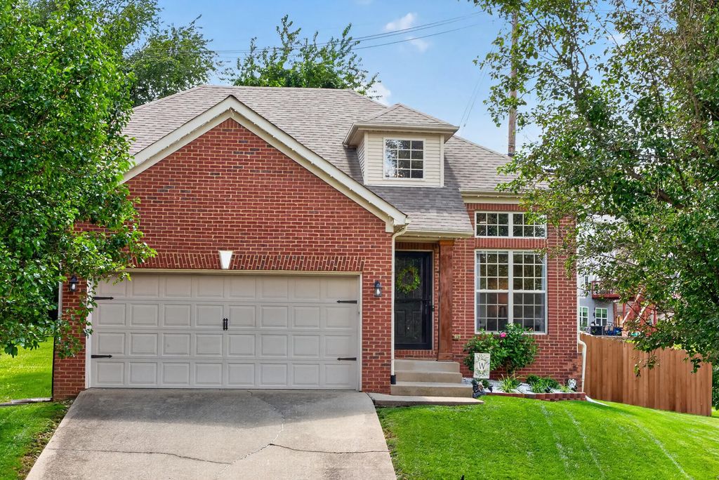 888 Lauderdale Drive, Lexington