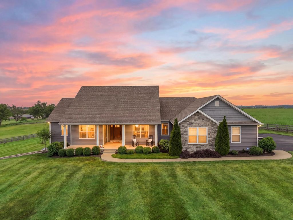 5792 State Highway 590, Lancaster