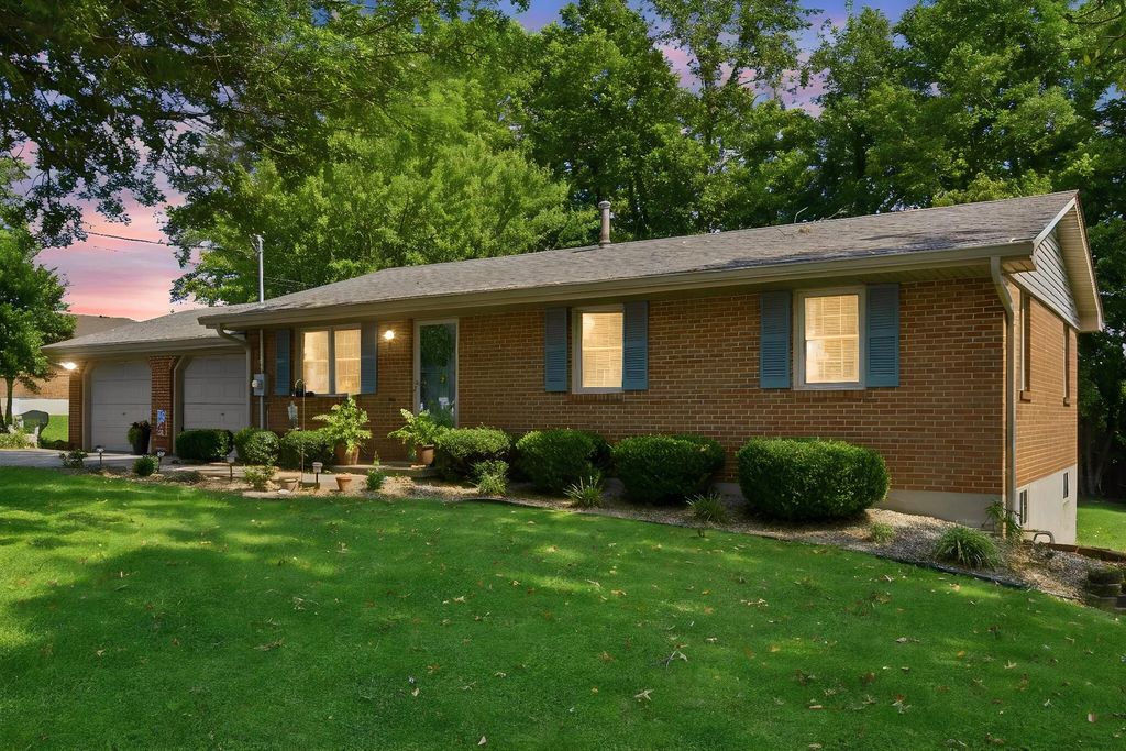 709 Brentwood Drive, Mt Sterling