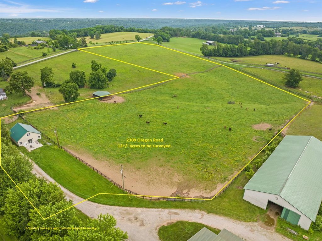 2309 Oregon Road, Versailles