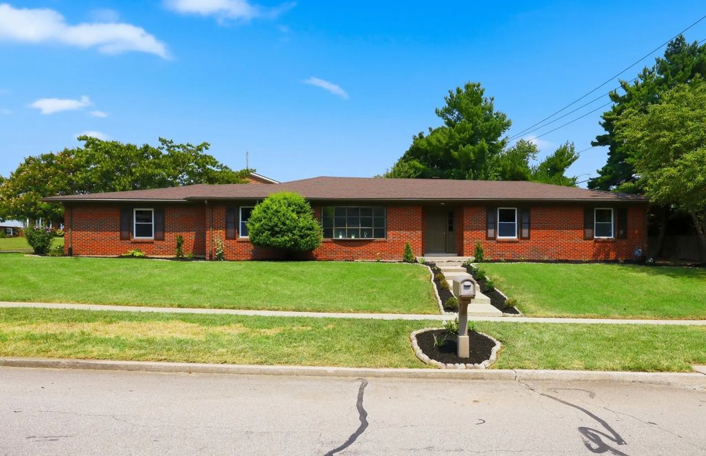 3717 Gladman Way, Lexington