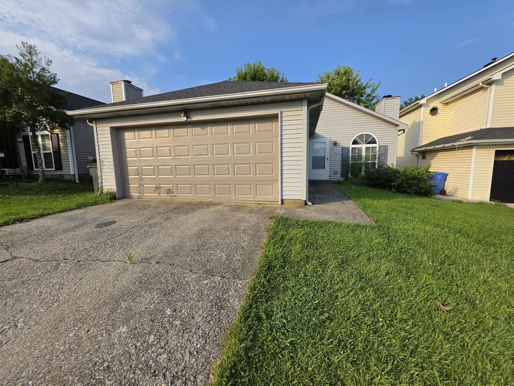 2592 Woodhill Drive, Lexington