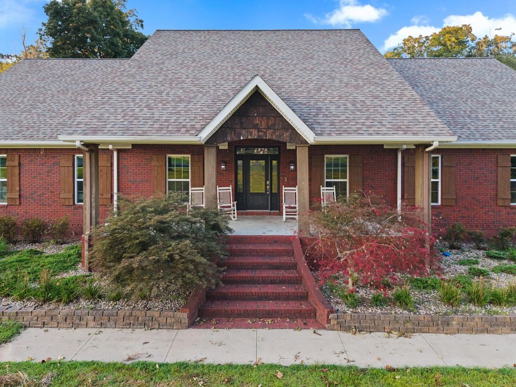 3752 Kentucky 121, Murray