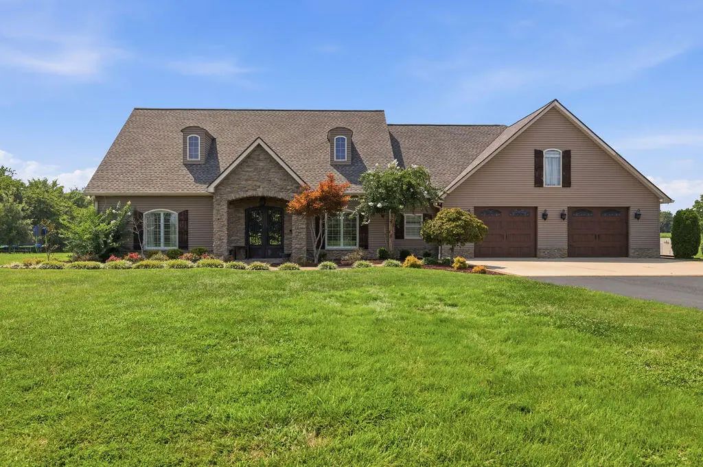 1257 Nance Road, Hickory