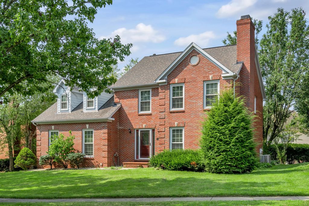 3450 Chestnut Hill Lane, Lexington