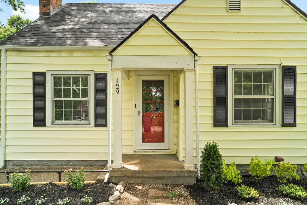 129 Delmont Drive, Lexington