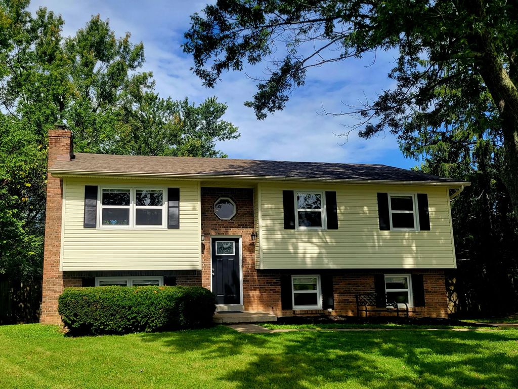 1401 Yosemite Circle, Lexington