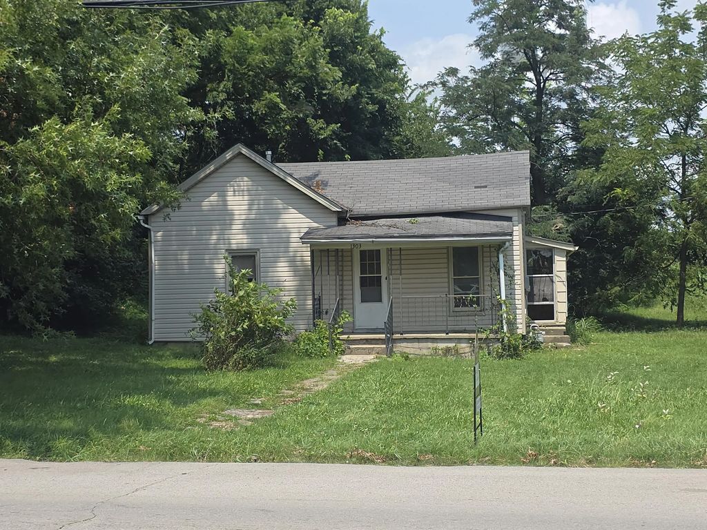 1303 E Main Street, Richmond