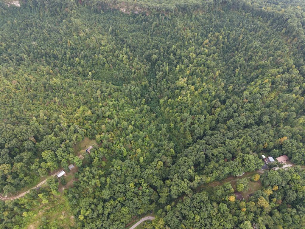 2000 3781 Skidmore Rd Road, Frenchburg