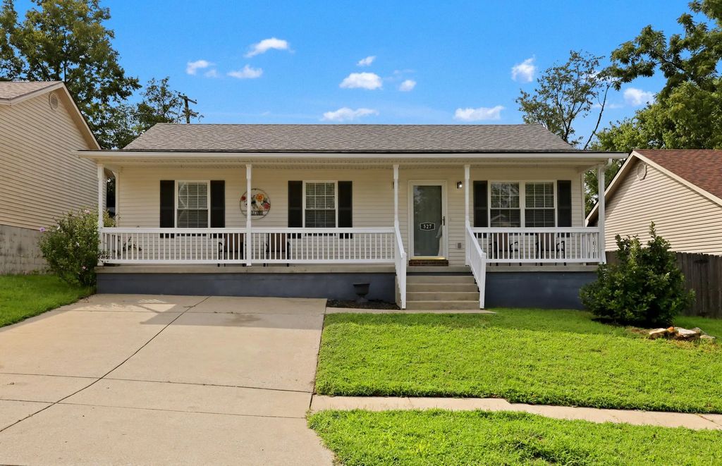 527 Hidden Hills Way, Winchester