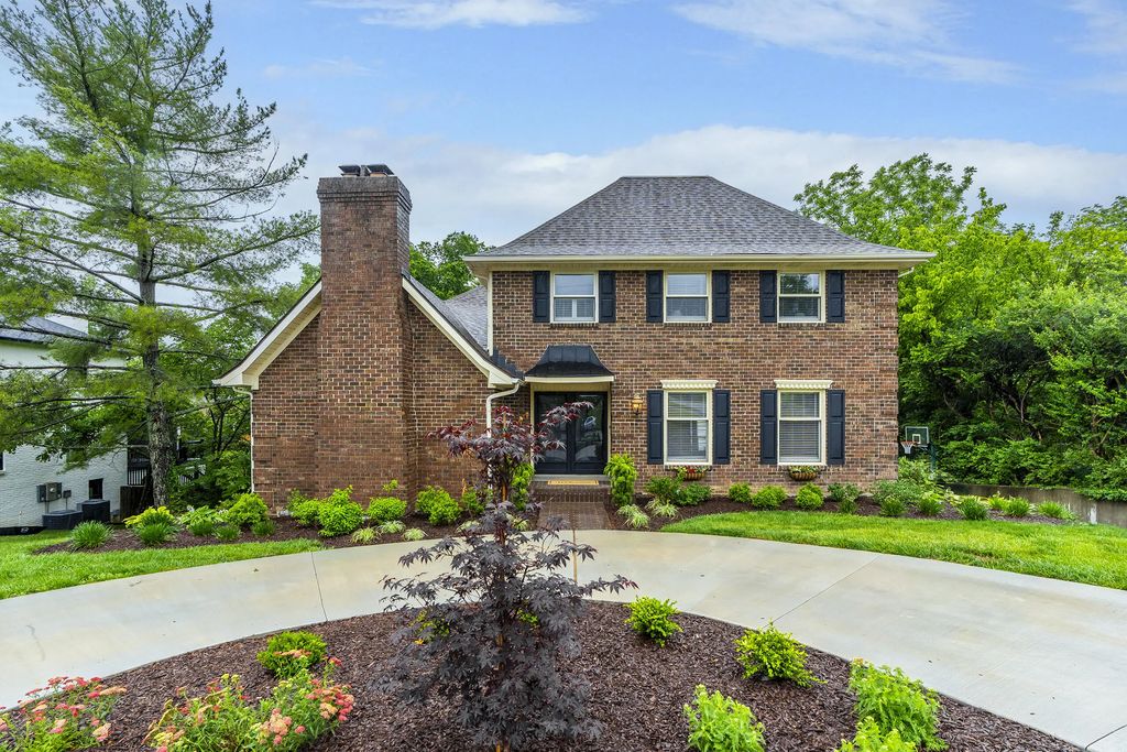 2063 Manor Drive, Lexington