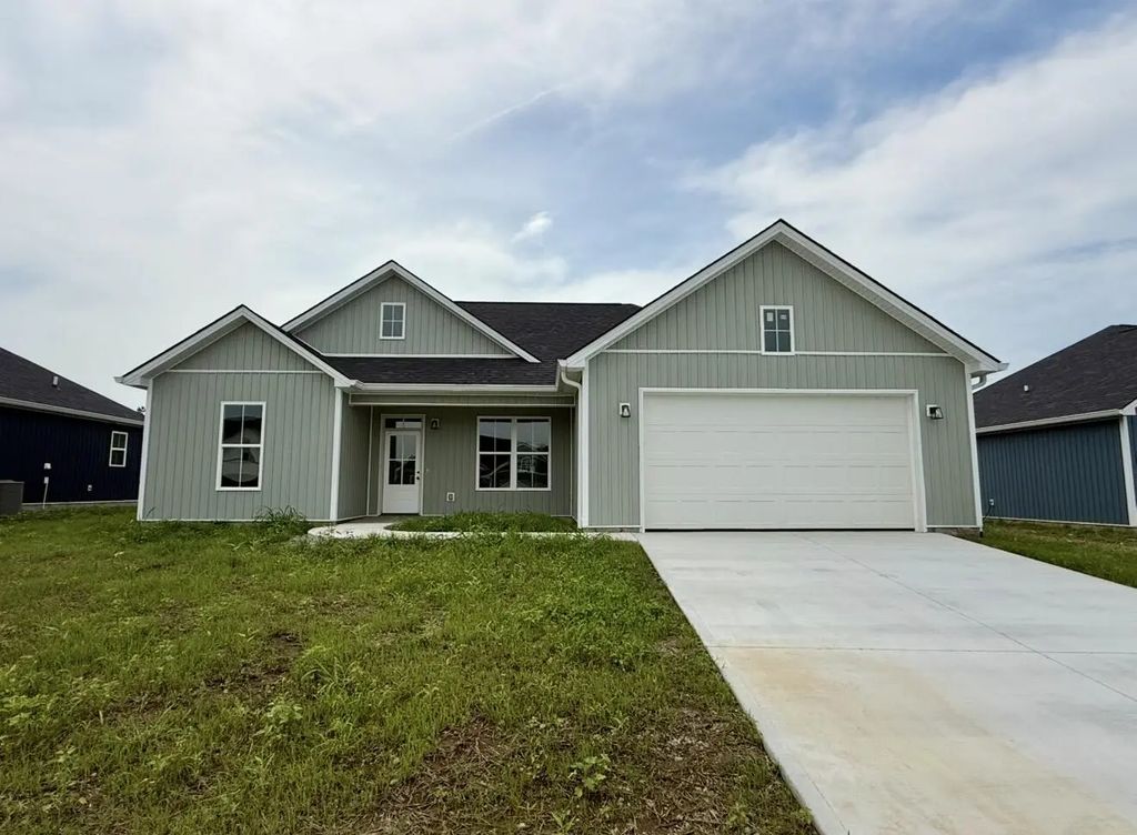 472 Pinehurst Way, Harrodsburg
