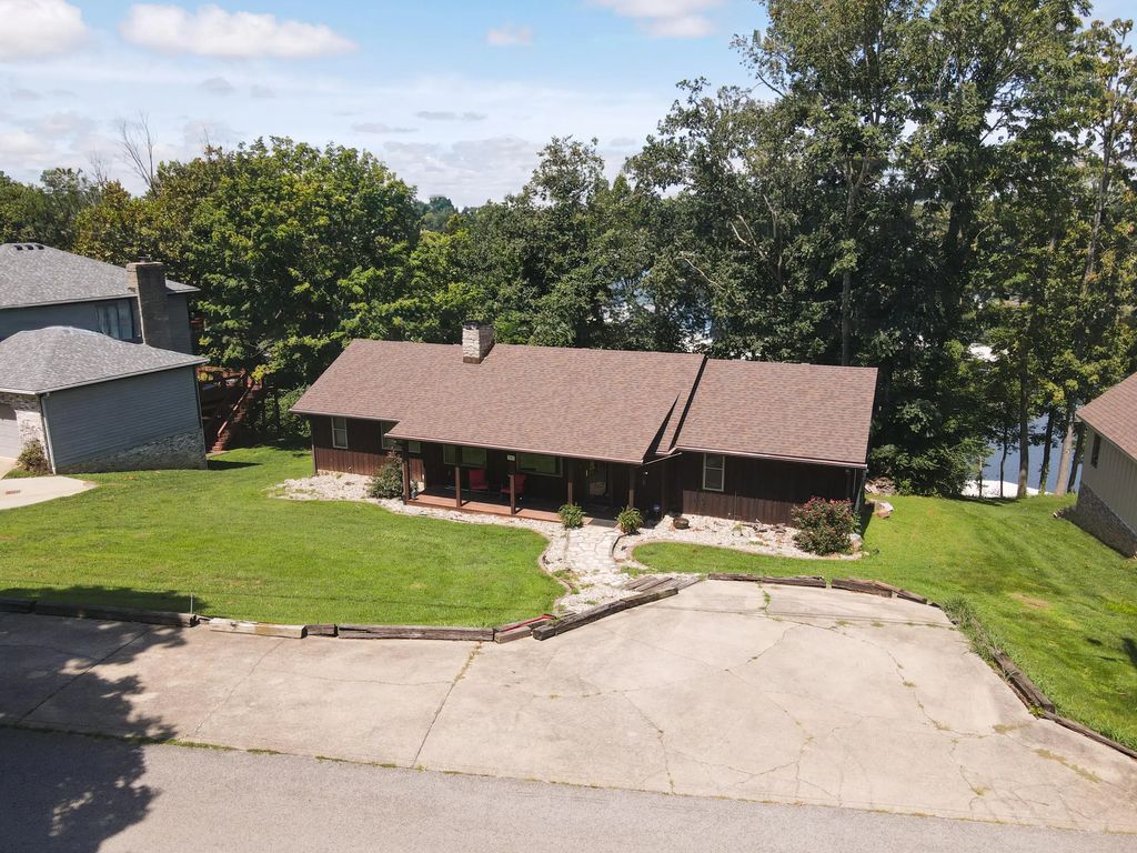 251 Herrington Woods, Harrodsburg