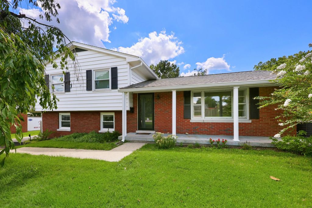 400 Hiawatha Trail, Georgetown