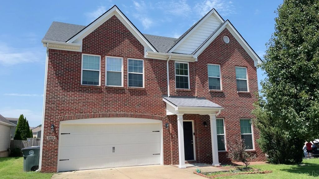 3902 Mooncoin Way, Lexington