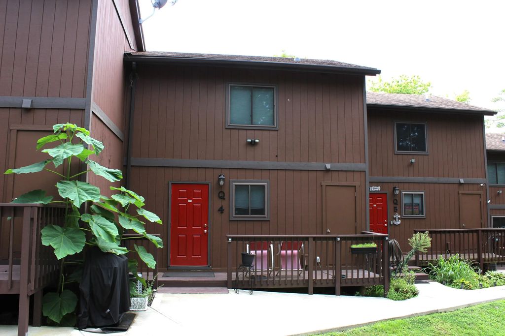 145 State Park Road Q4, Jamestown