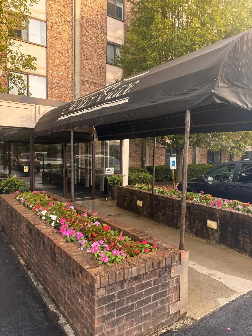 342 Waller Ave Avenue 7f, Lexington