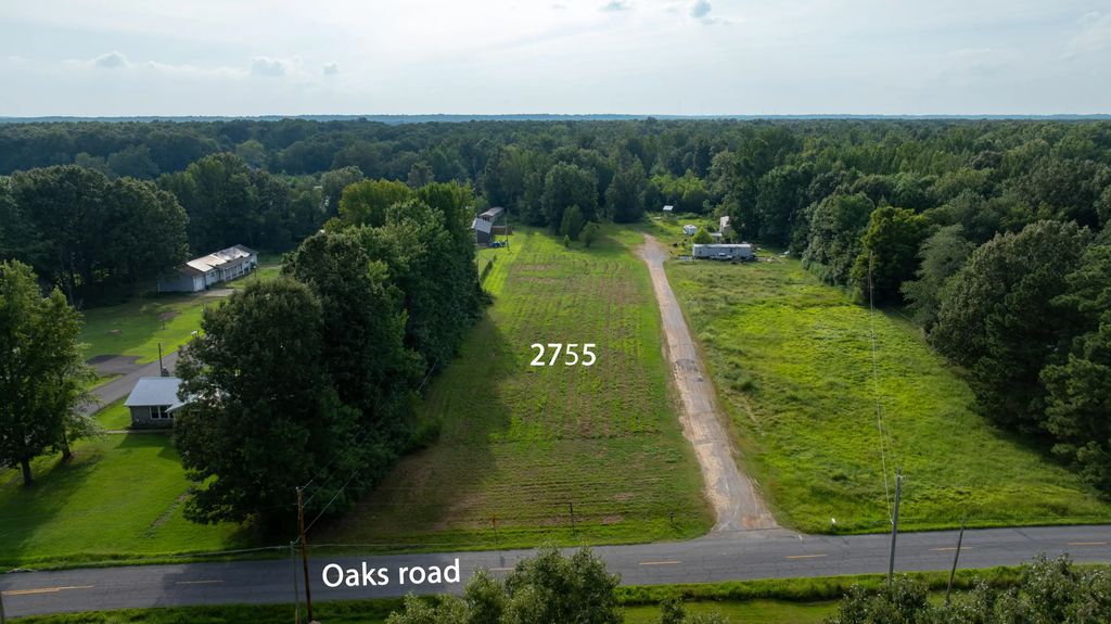 2755 Oaks Road, Paducah