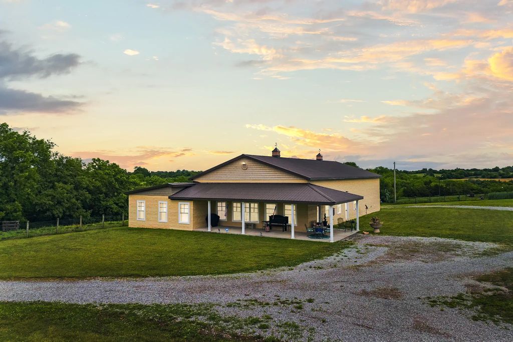 4578 Combs Ferry Rd Road, Winchester