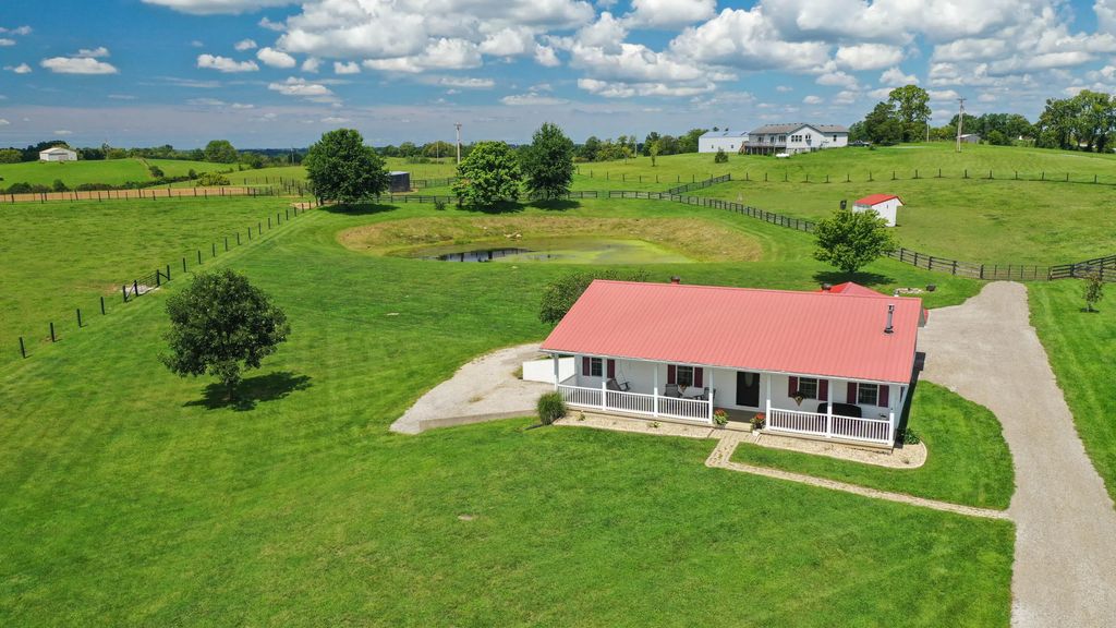 1005 Waits Road, Cynthiana