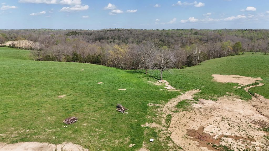 5346 Sugar Creek Road, Lancaster