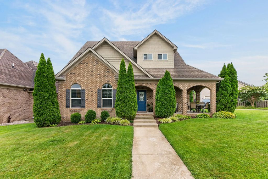 4352 Stuart Hall Boulevard, Lexington