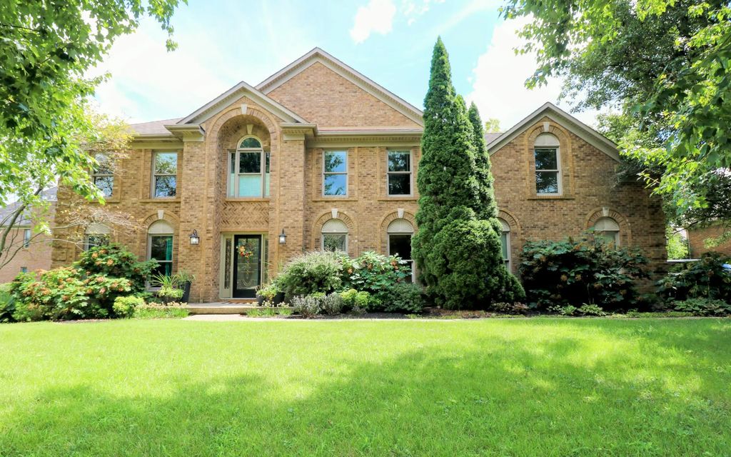 4132 John Alden Lane, Lexington
