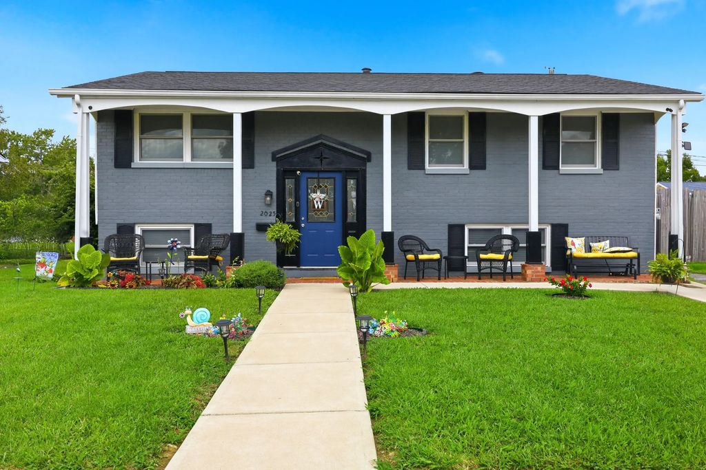 2025 New Orleans Drive, Lexington