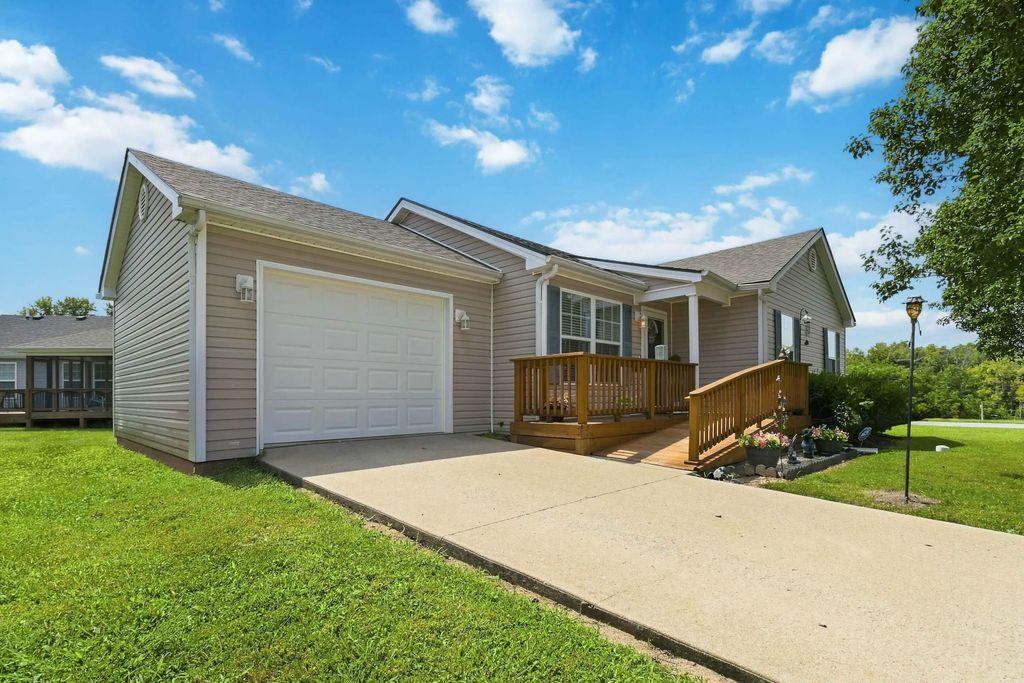 237 Banyan Boulevard, Richmond