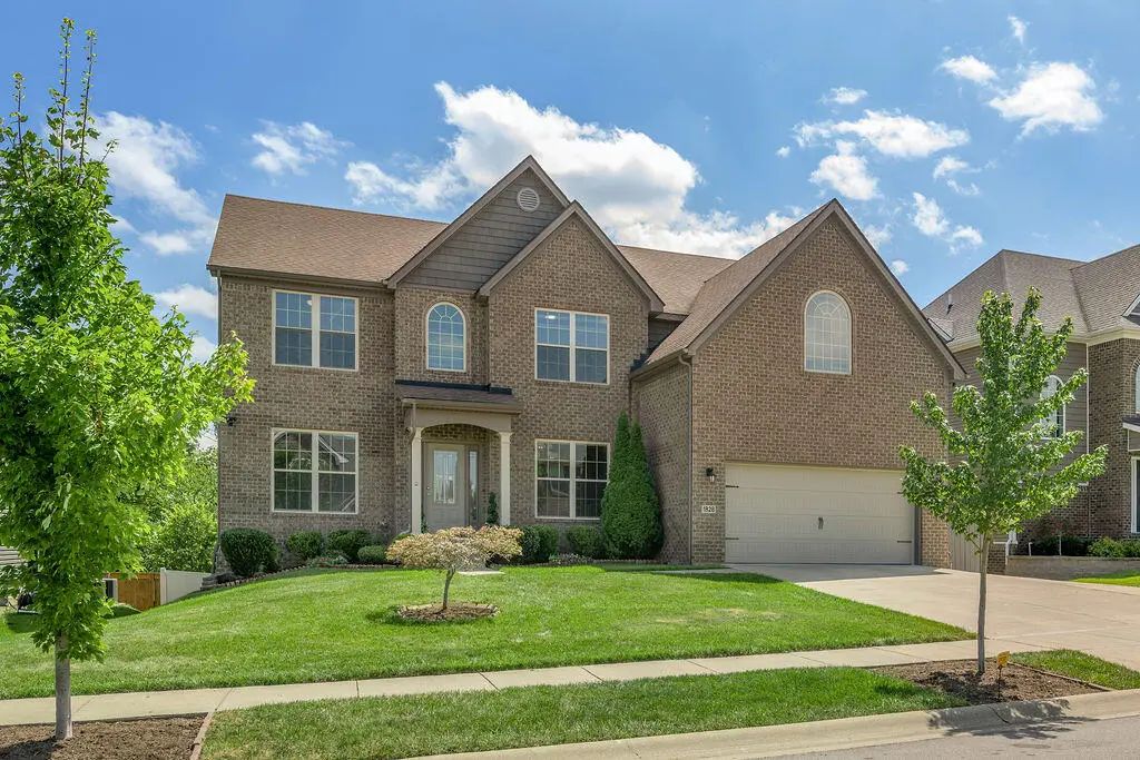 1828 Cattle Path, Lexington
