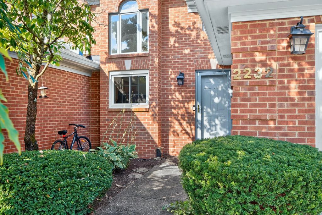 2232 Stone Garden Lane, Lexington