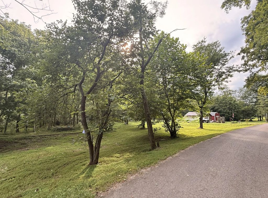 1005 Trusty Road, Hustonville