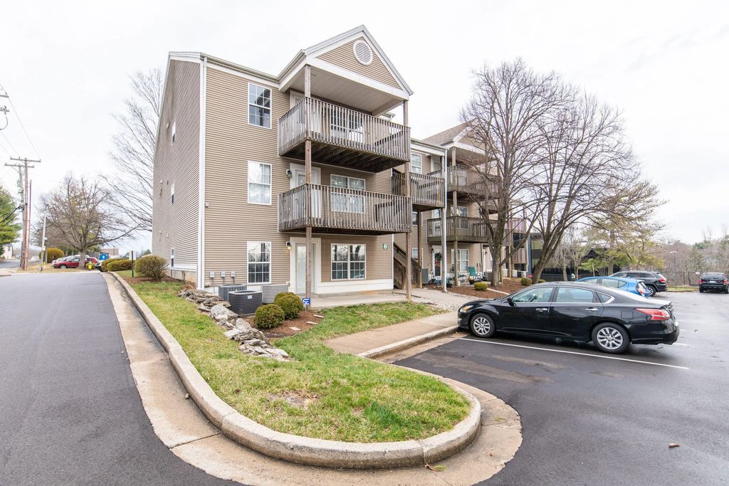 858 Malabu Drive 5000, Lexington